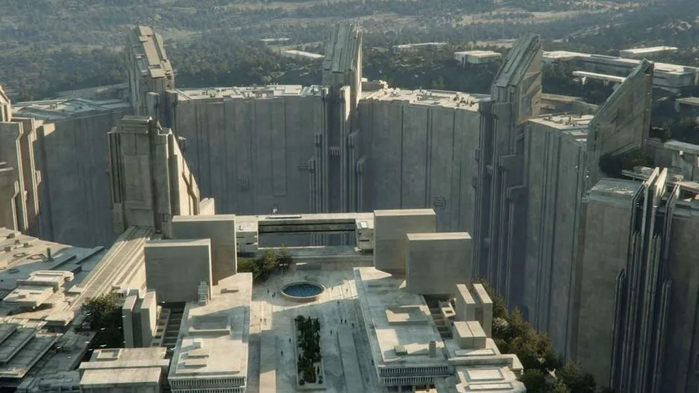 UE5虚幻引擎巨石城市概念艺术场景制作流程视频教程 Creating a Monolithic City in Unreal Engine 5