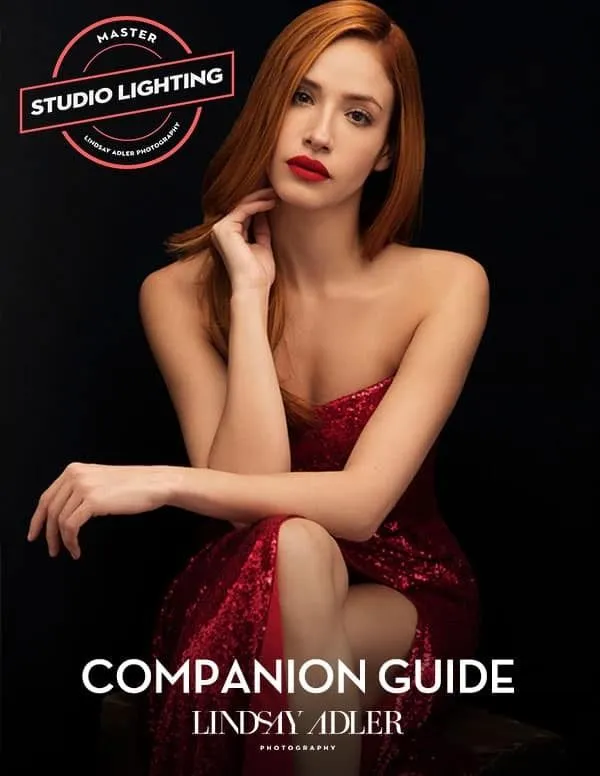 摄影师Lindsay Adler摄影棚使用V-Flat在进行时尚人像摄影布光教程-中文字幕