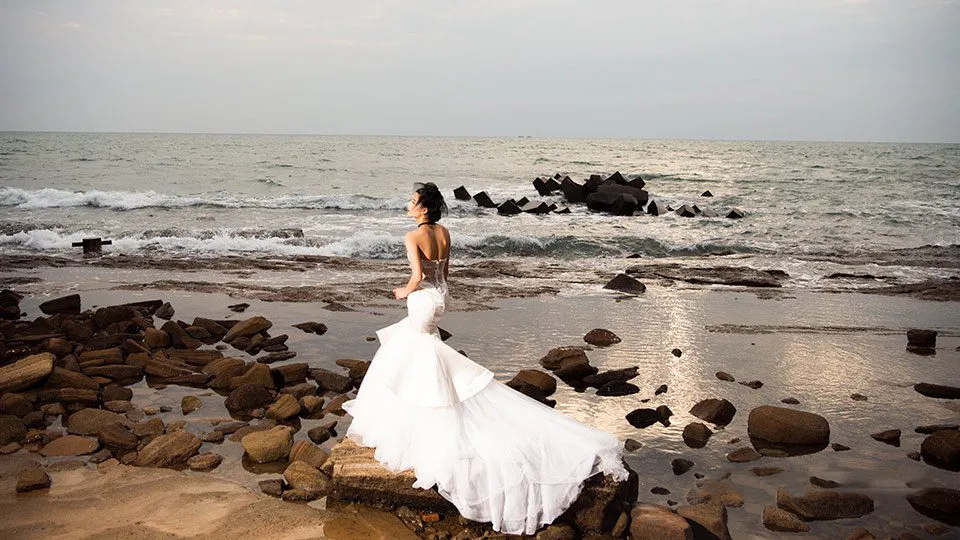 10张国内美女模特旅拍婚纱写真摄影原片RAW原片素材