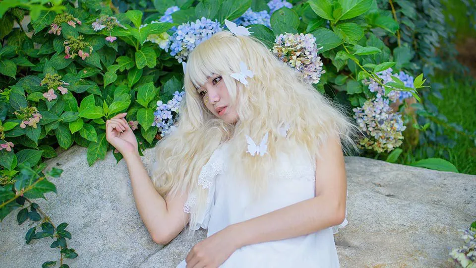 11张国内外景人像写真COS风摄影原片RAW原片素材