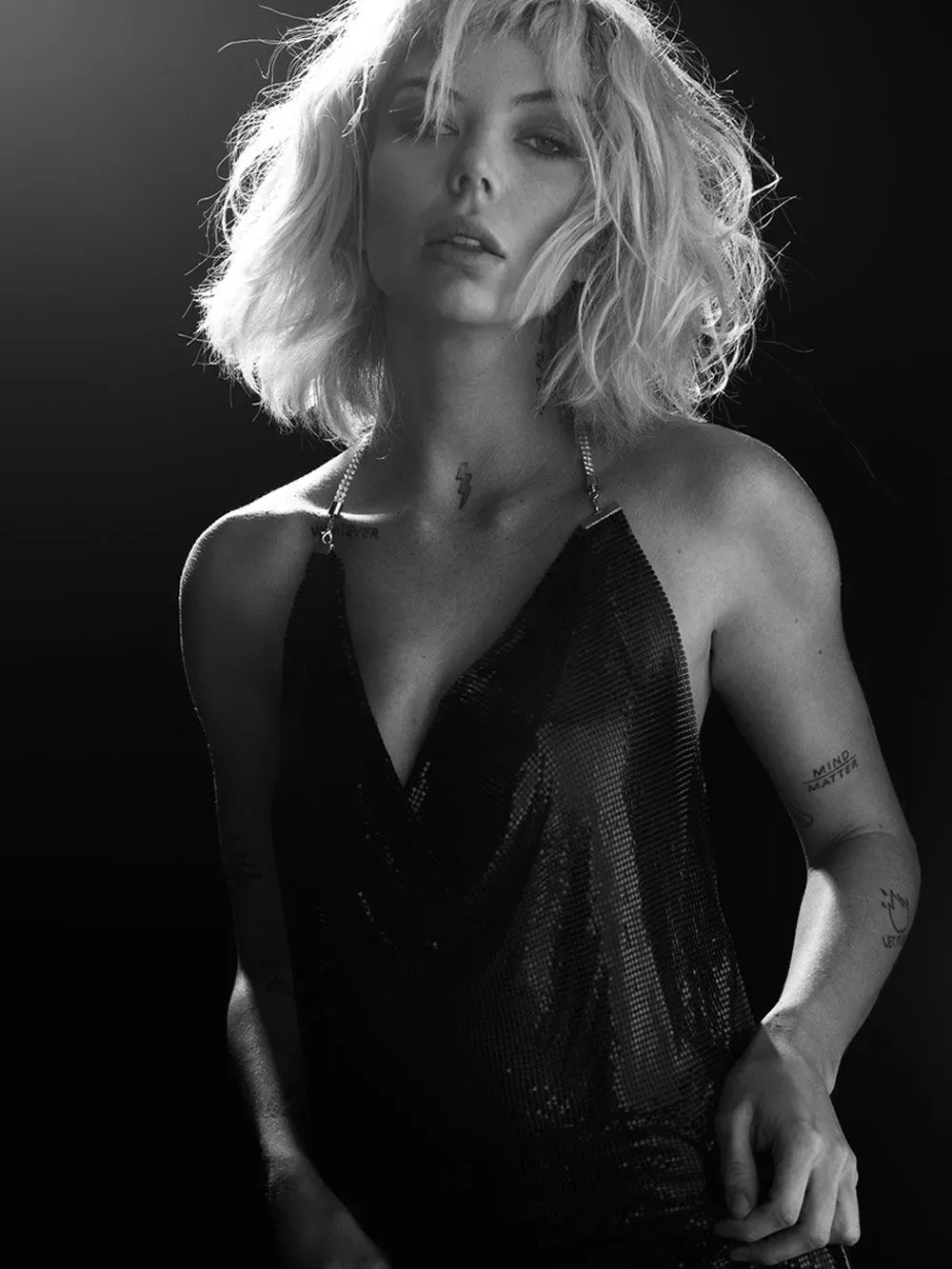 摄影师Peter Coulson与Shay为服装品牌Essua商业时装拍摄教程-中英字幕