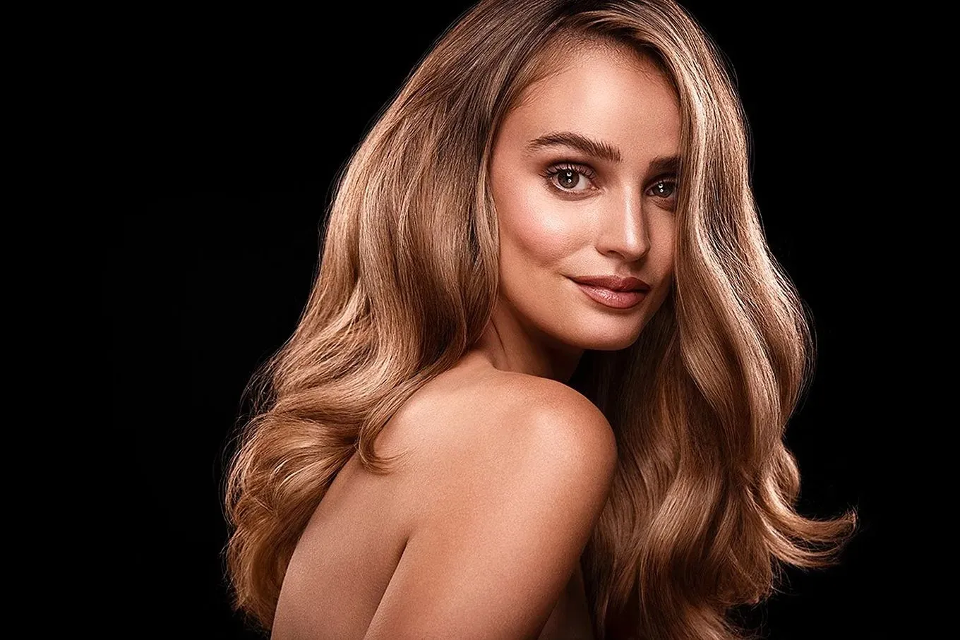 Lindsay Adler-工作室高端时尚妆容美容摄影布光教程-中英字幕