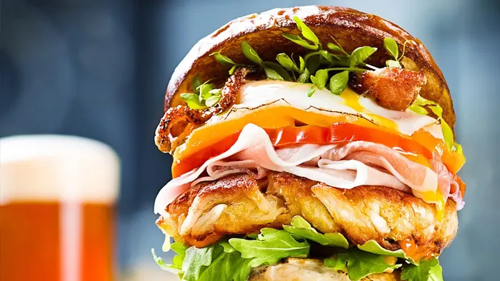 PS产品照片精细化修饰训练视频教程 Retouching Product Photography with Aaron Nace