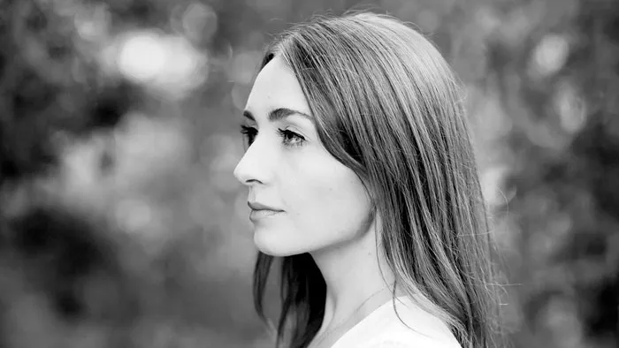 肖像大师Pratik Naik高级头发修饰系列视频教程 The Portrait Masters – The Retouching Series: Advanced Hair Retouching