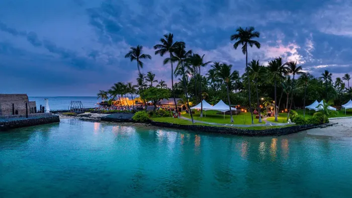 PS中360度VR图像照片编辑技巧视频教程 360 Photo Editing in Photoshop with Colin Smith