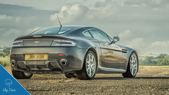 超级跑车照片后期修饰工作流程视频教程 PHOTOSHOP TUTORIAL: How to add Realistic Reflections