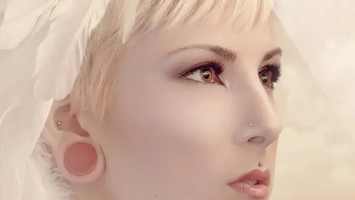 白色羽翼肖像摄影后期艺术特效合成视频教程 Behind the Scenes: The Crane