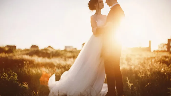 PS照片渐变色调色艺术修饰技巧视频教程 Light Effects & Color Toning with Gradients in Photoshop